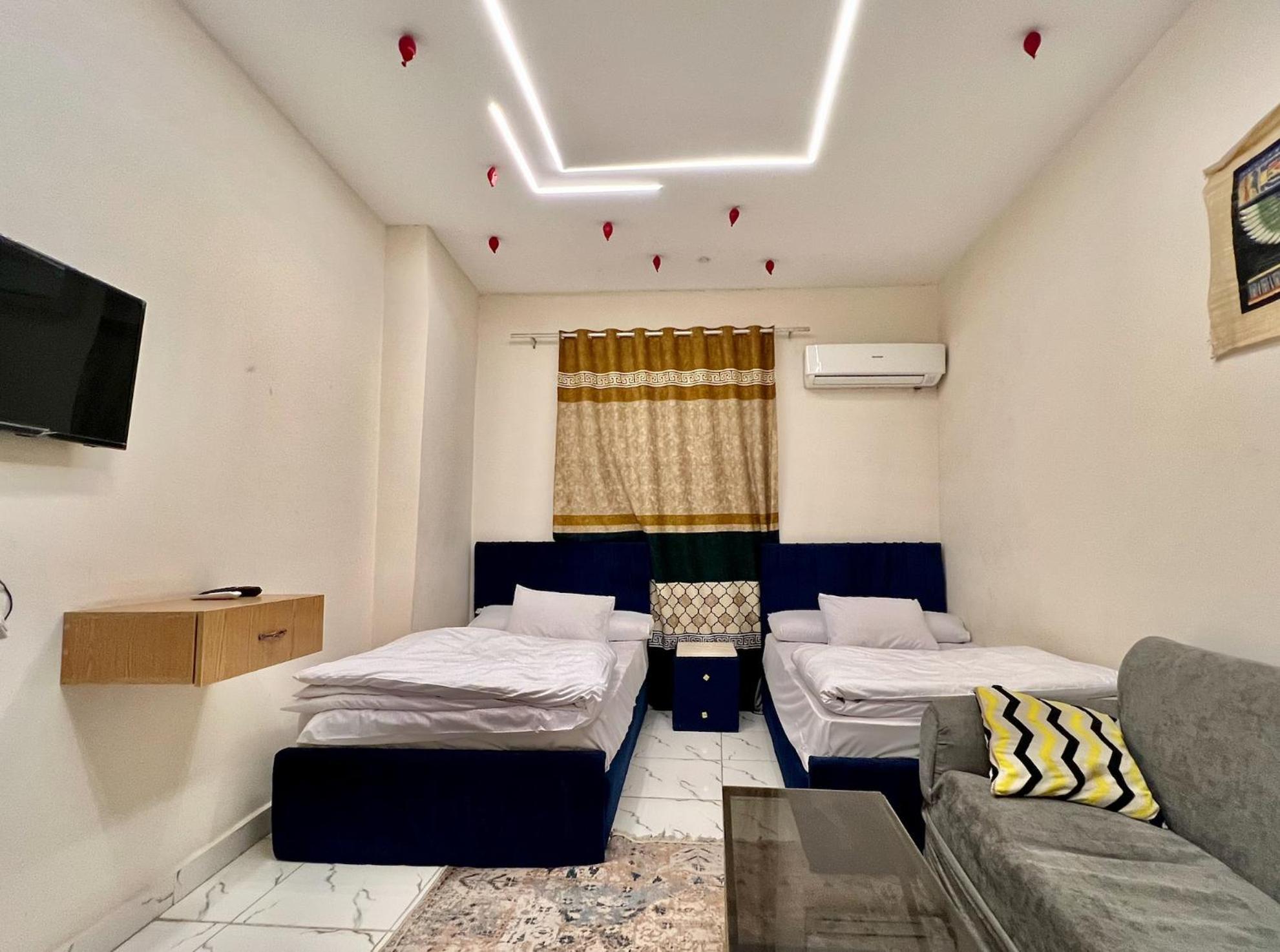 Bed & Breakfast Desert Star Pyramids View